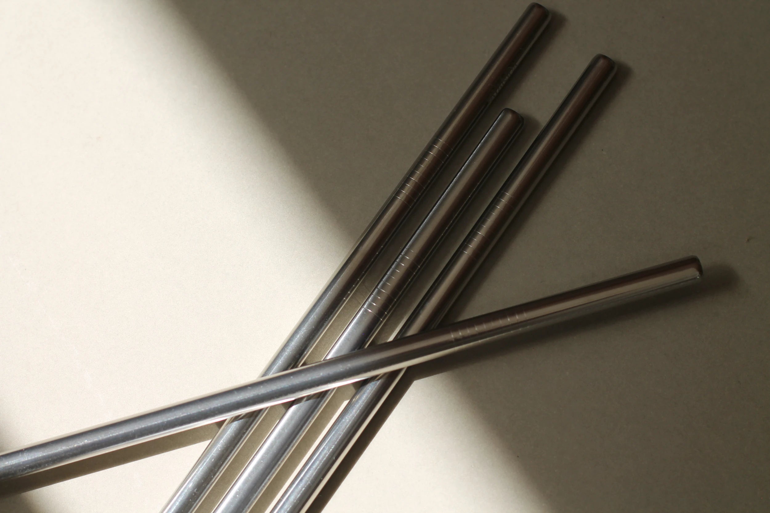 Aya&Ida Set of 4 Reusable Long Straight Steel Straws with Brush - Lifestory