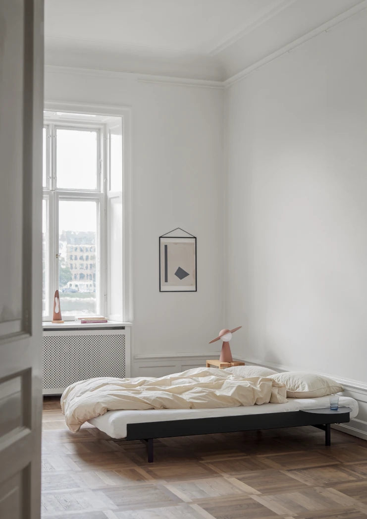 180cm bed with two side tables in black by Moebe