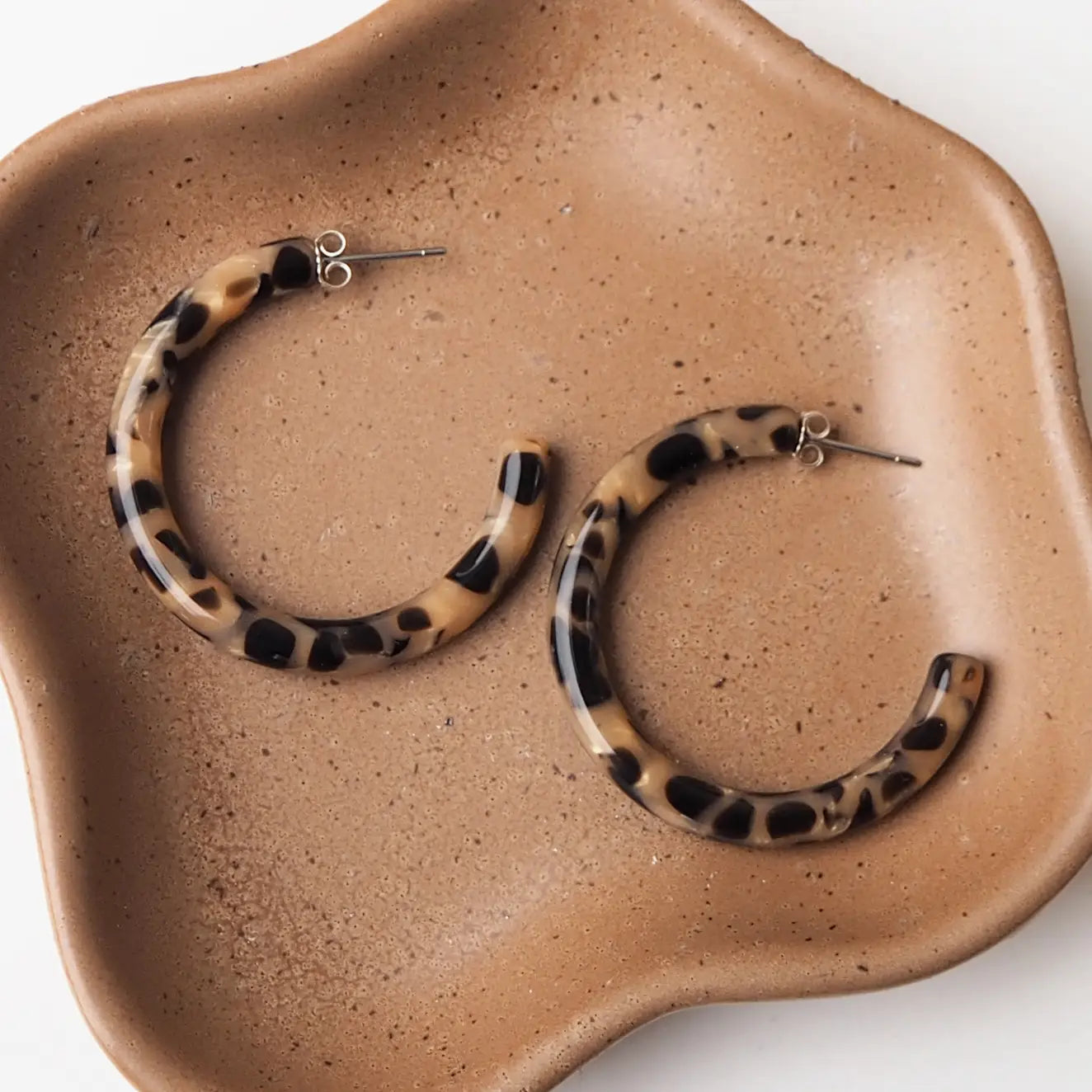 Karamell Slim Hoop Earrings | by Custom Made - Lifestory