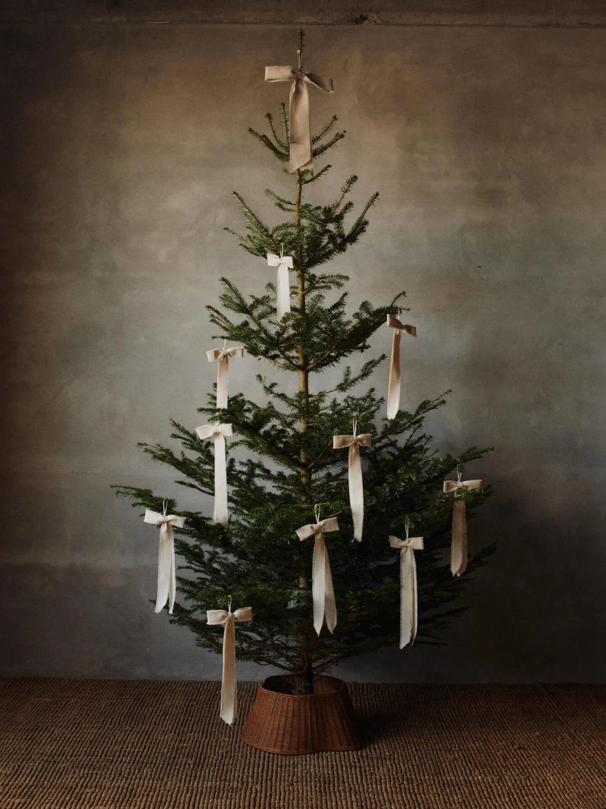 Ferm Living Set of 2 Small Bow Decorations in Natural - Lifestory