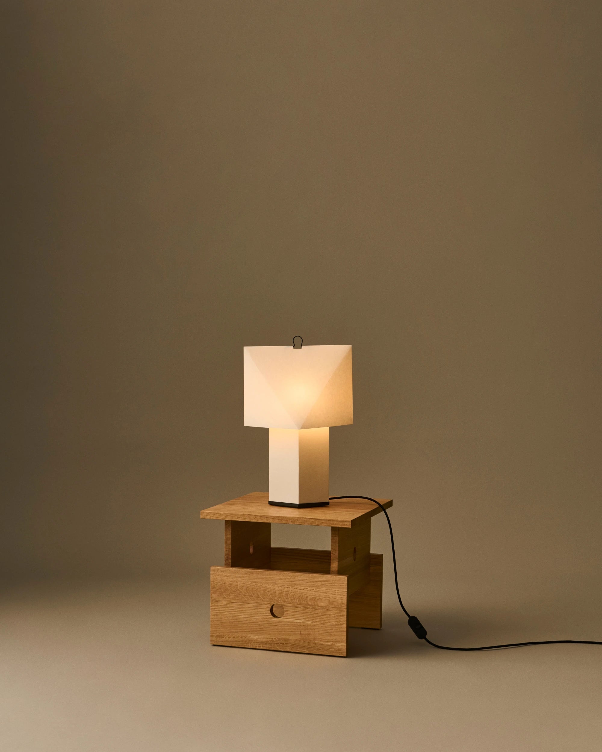 HAY Aplat Table Lamp (H44cm) in White - Lifestory