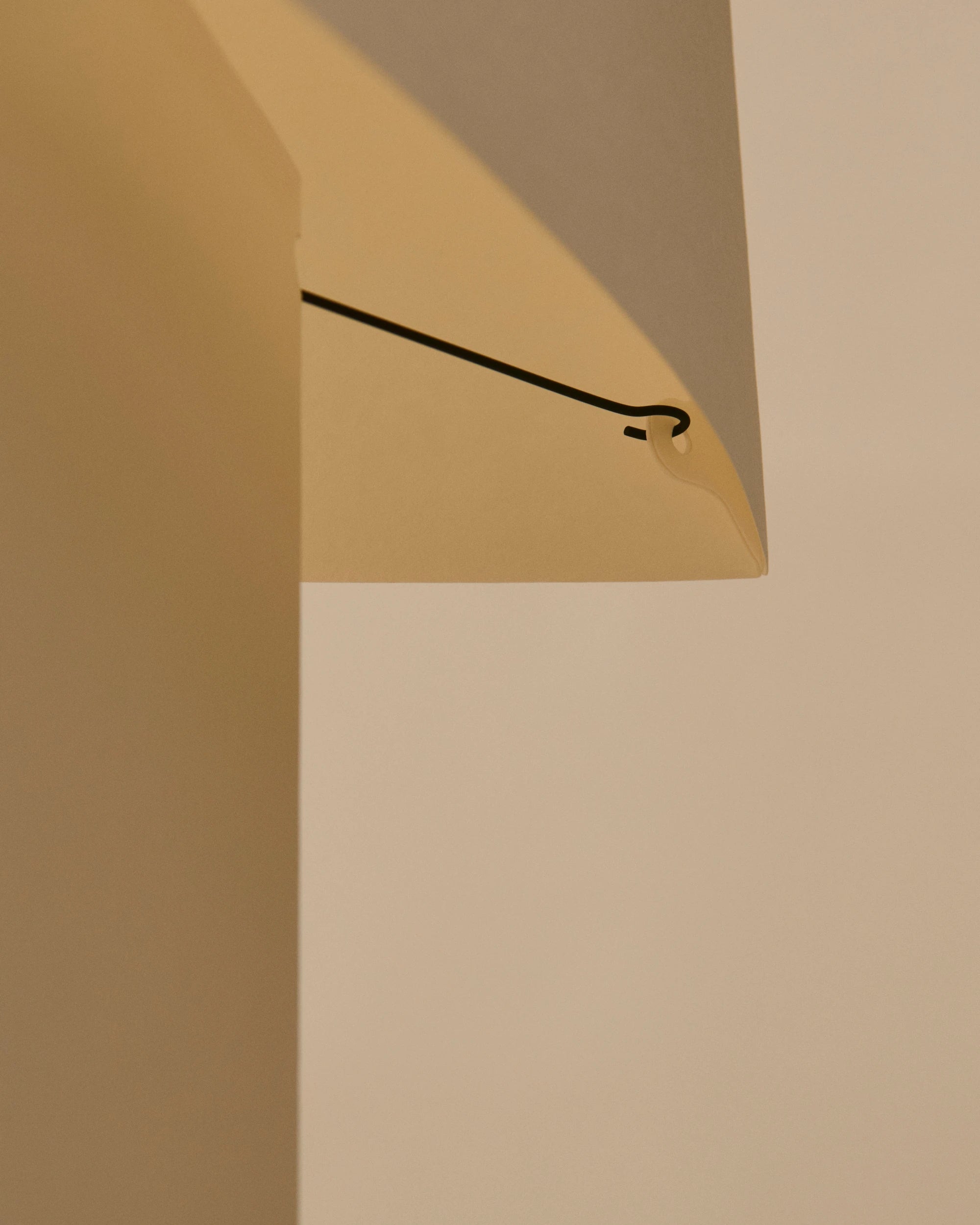 HAY Aplat Table Lamp (H44cm) in White - Lifestory