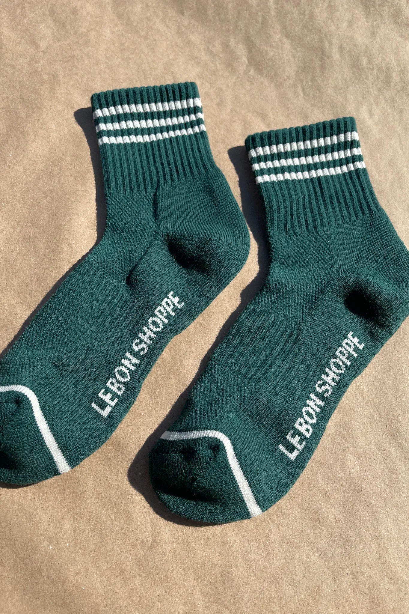 Le Bon Shoppe Girlfriend Socks in Hunter Green