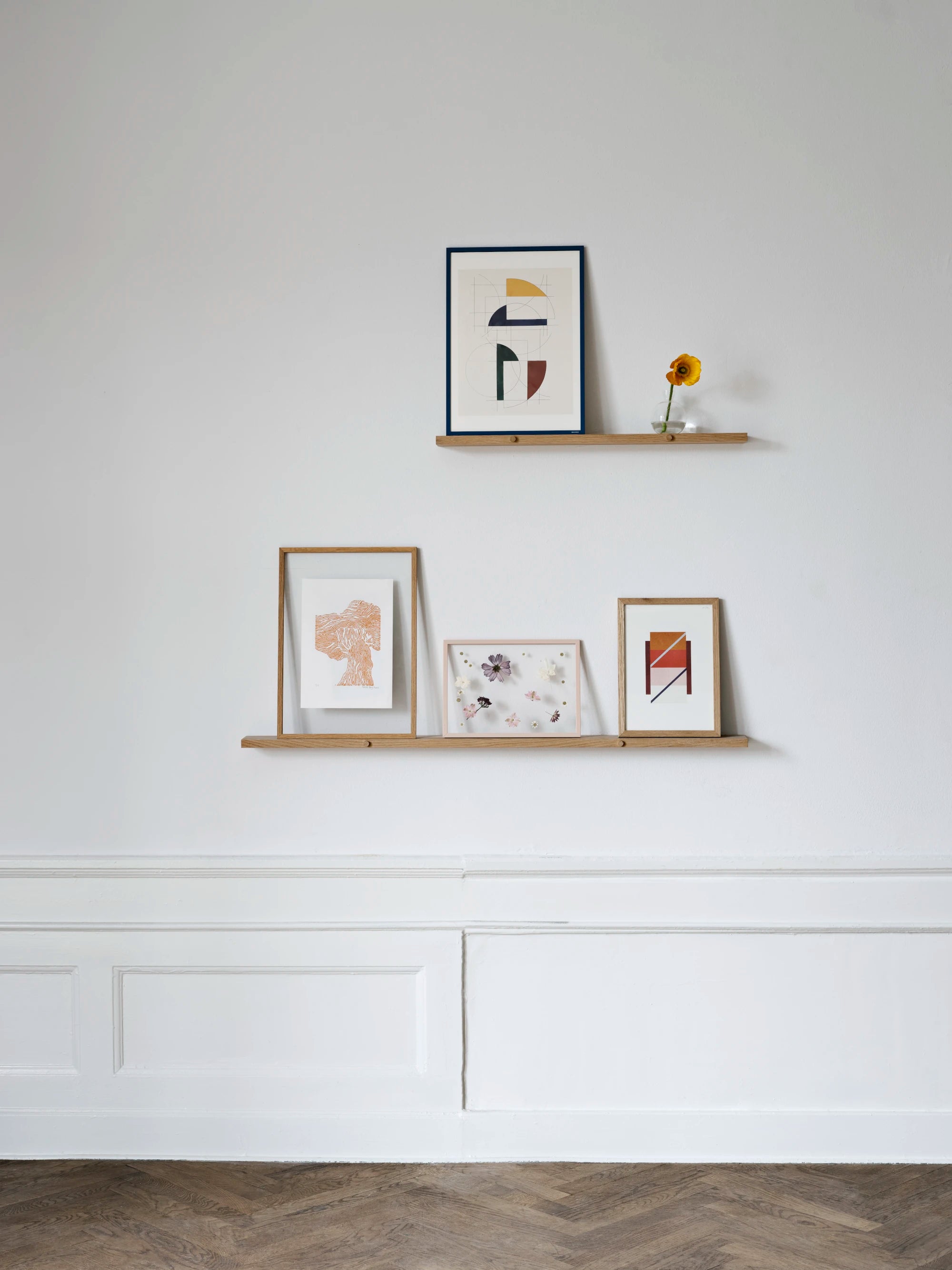 Moebe Oak Gallery Shelf - 70 or 115cm - Lifestory