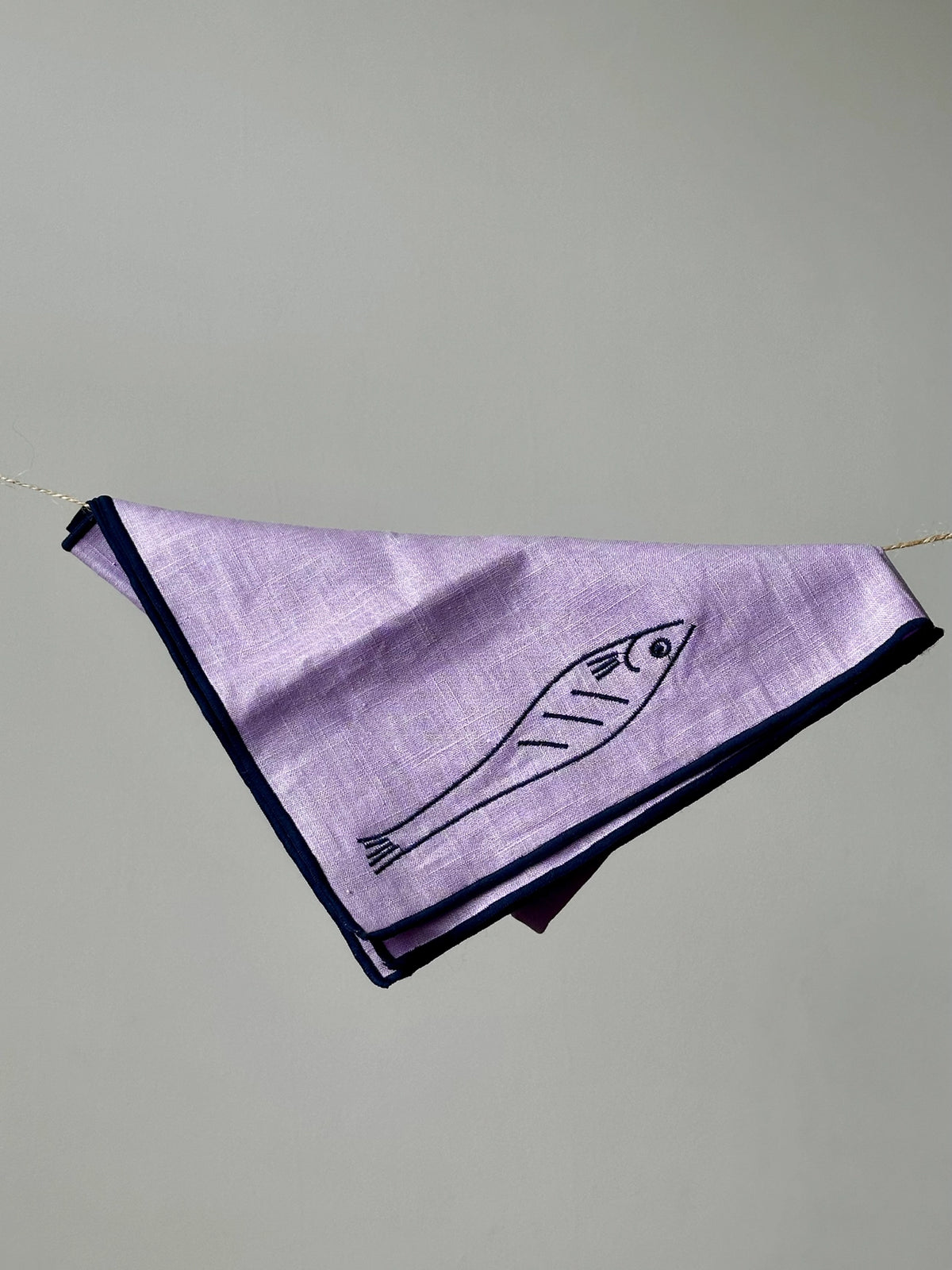 MAEGEN Embroidered Linen Blend Napkin Pair - Fish - Lifestory