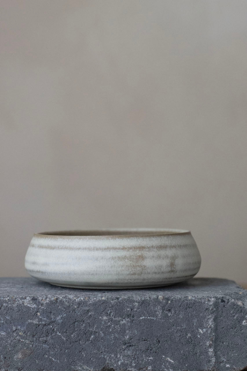 Curved Side Bowl | Cloud White | by Borja Moronta - Lifestory