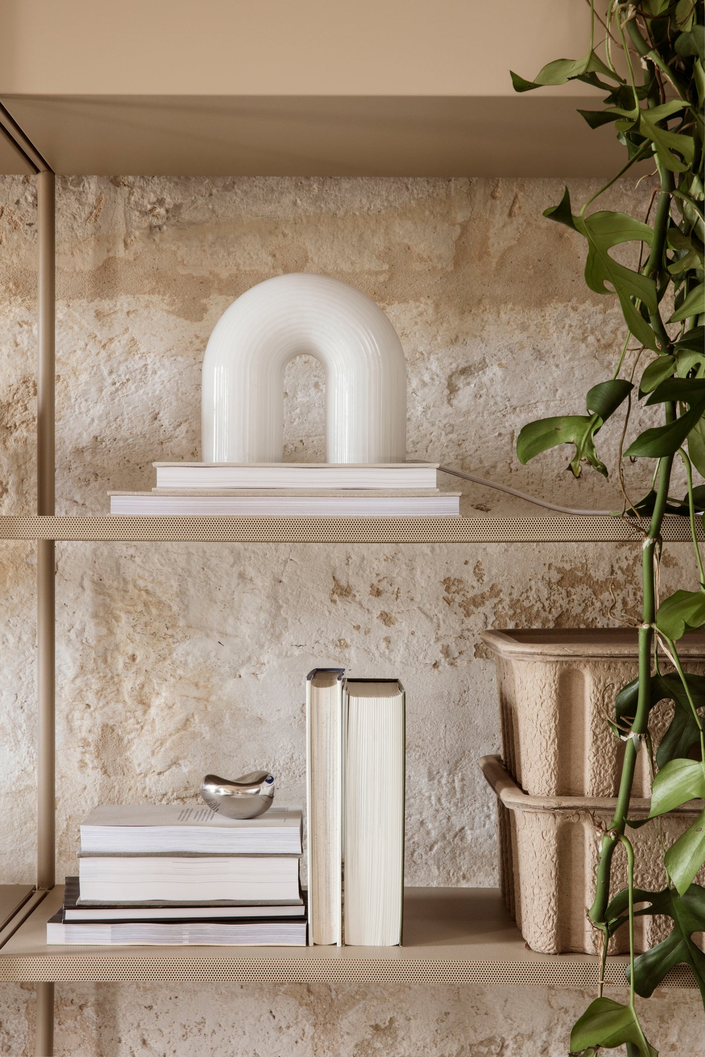 Vuelta arch lamp | White | Reeded Glass - Lifestory - ferm LIVING