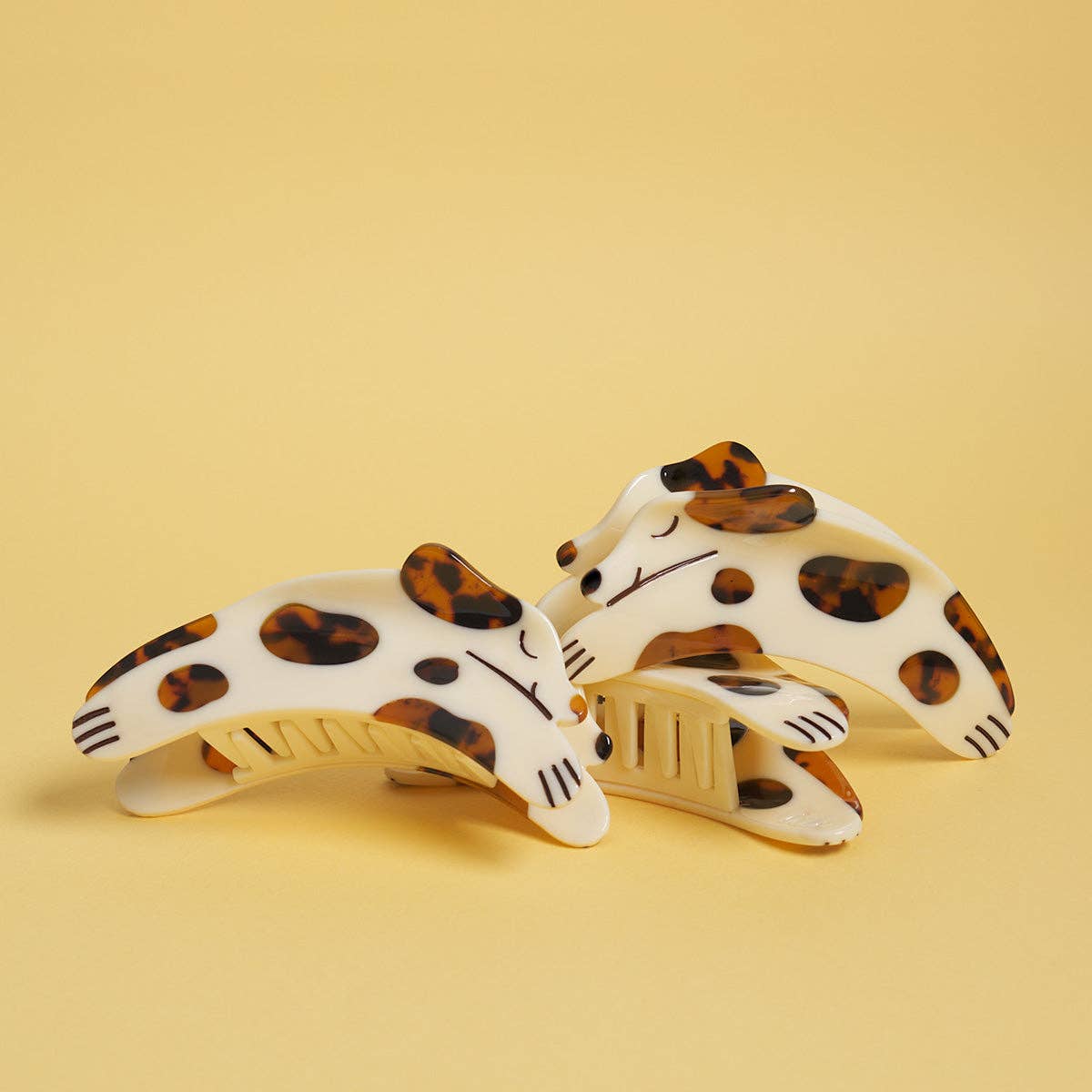 Winona Irene Tortie Puppy Dog Acetate Hair Claw - Lifestory