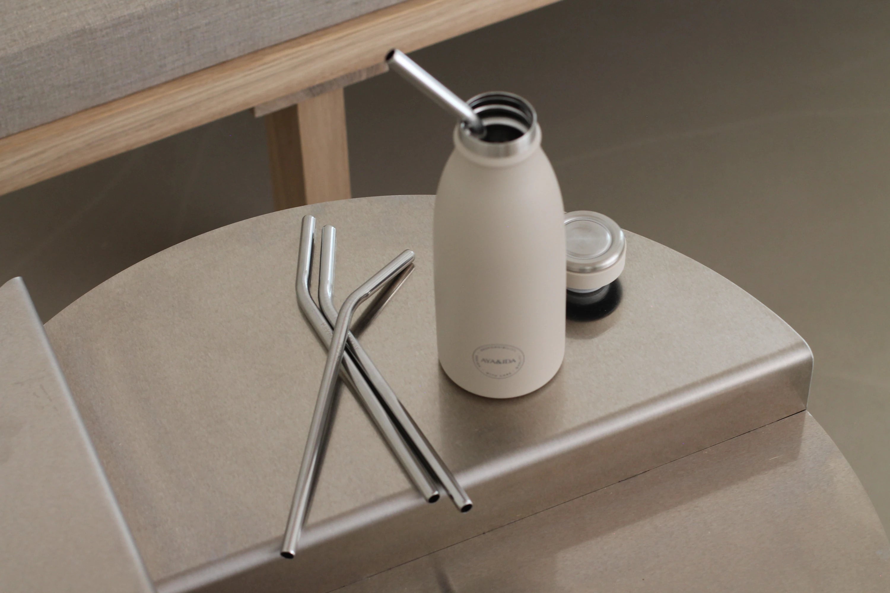 Aya&Ida Set of 4 Reusable Long Bent Steel Straws with Brush - Lifestory