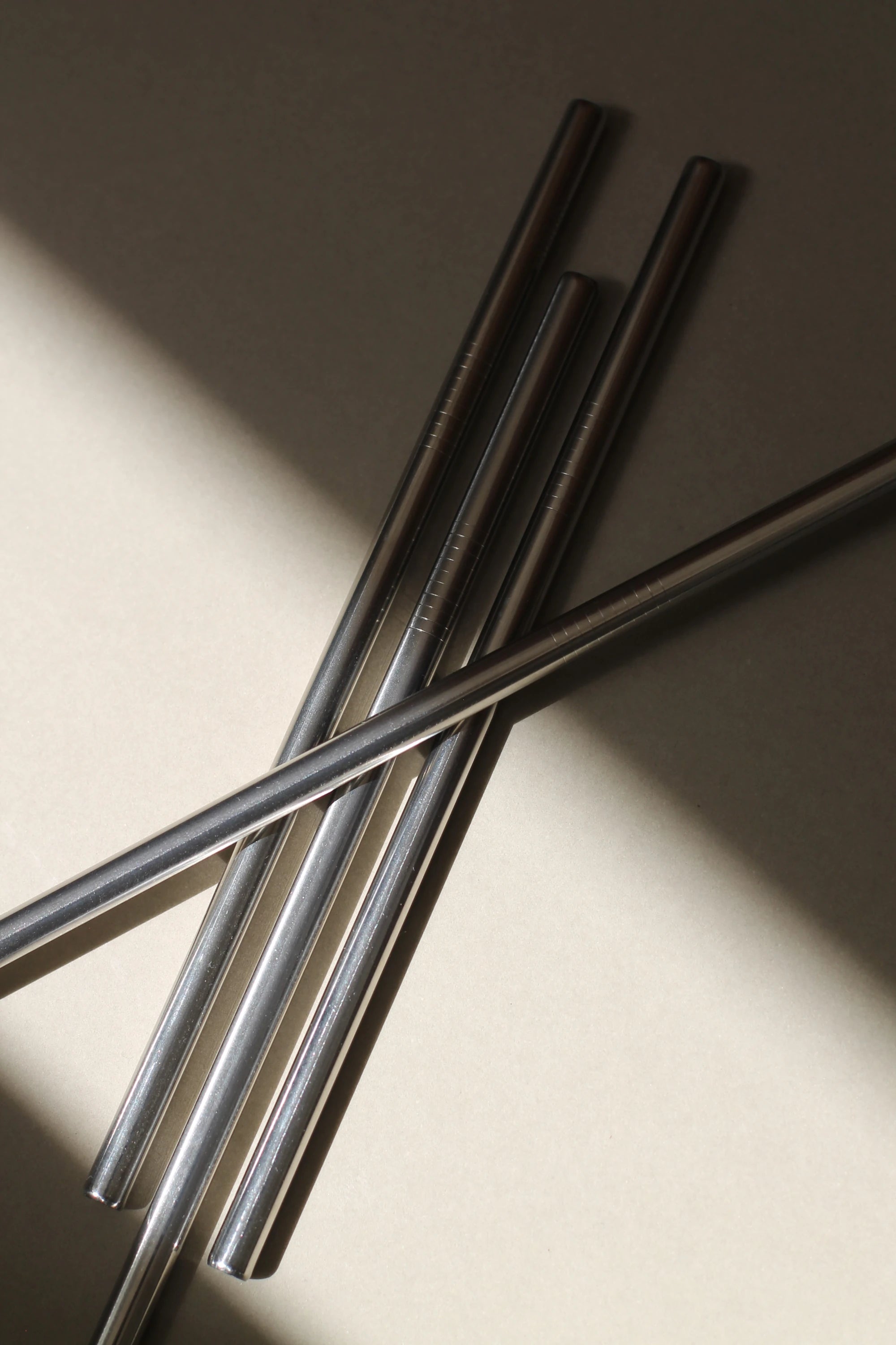 Aya&Ida Set of 4 Reusable Long Straight Steel Straws with Brush - Lifestory