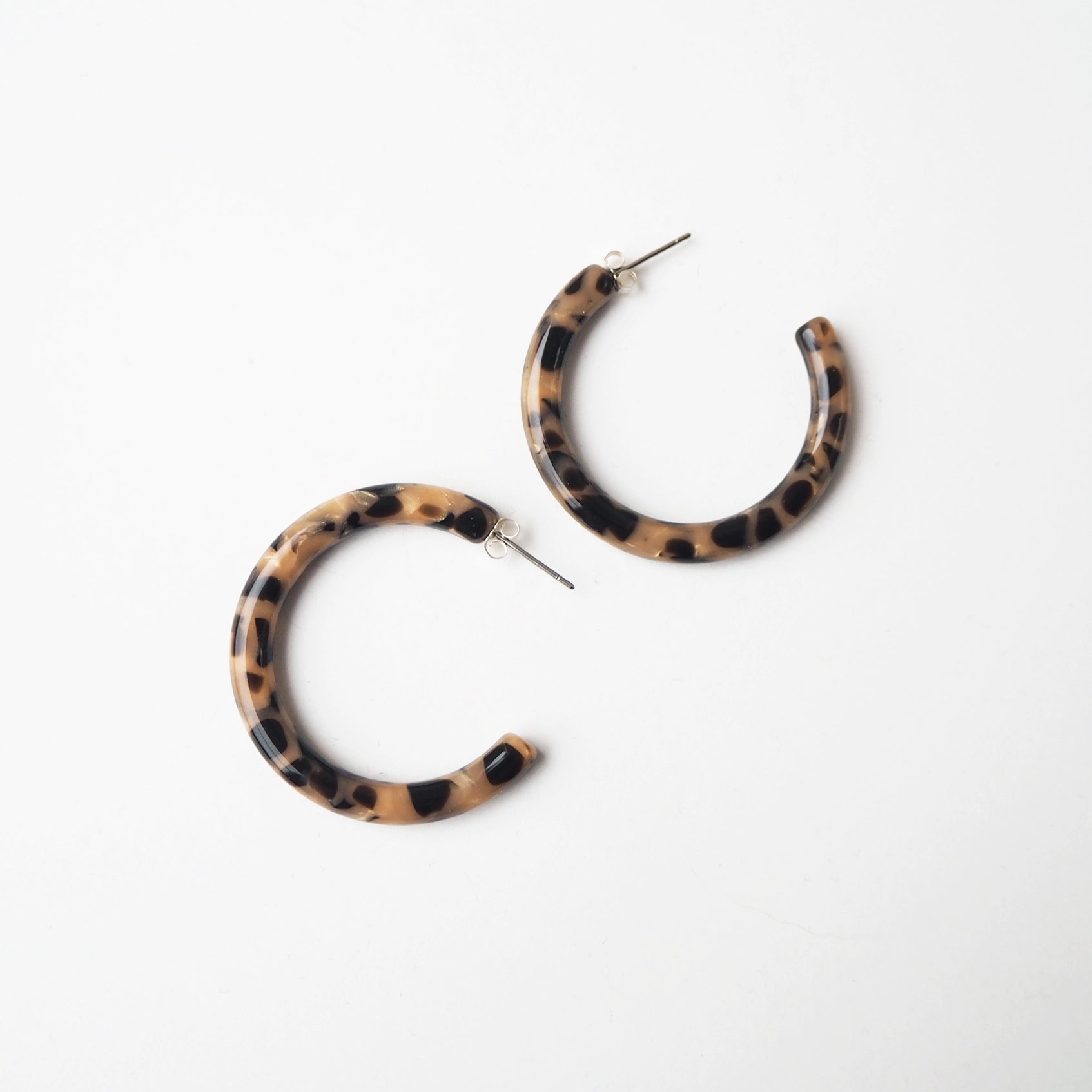 Karamell Slim Hoop Earrings | by Custom Made - Lifestory