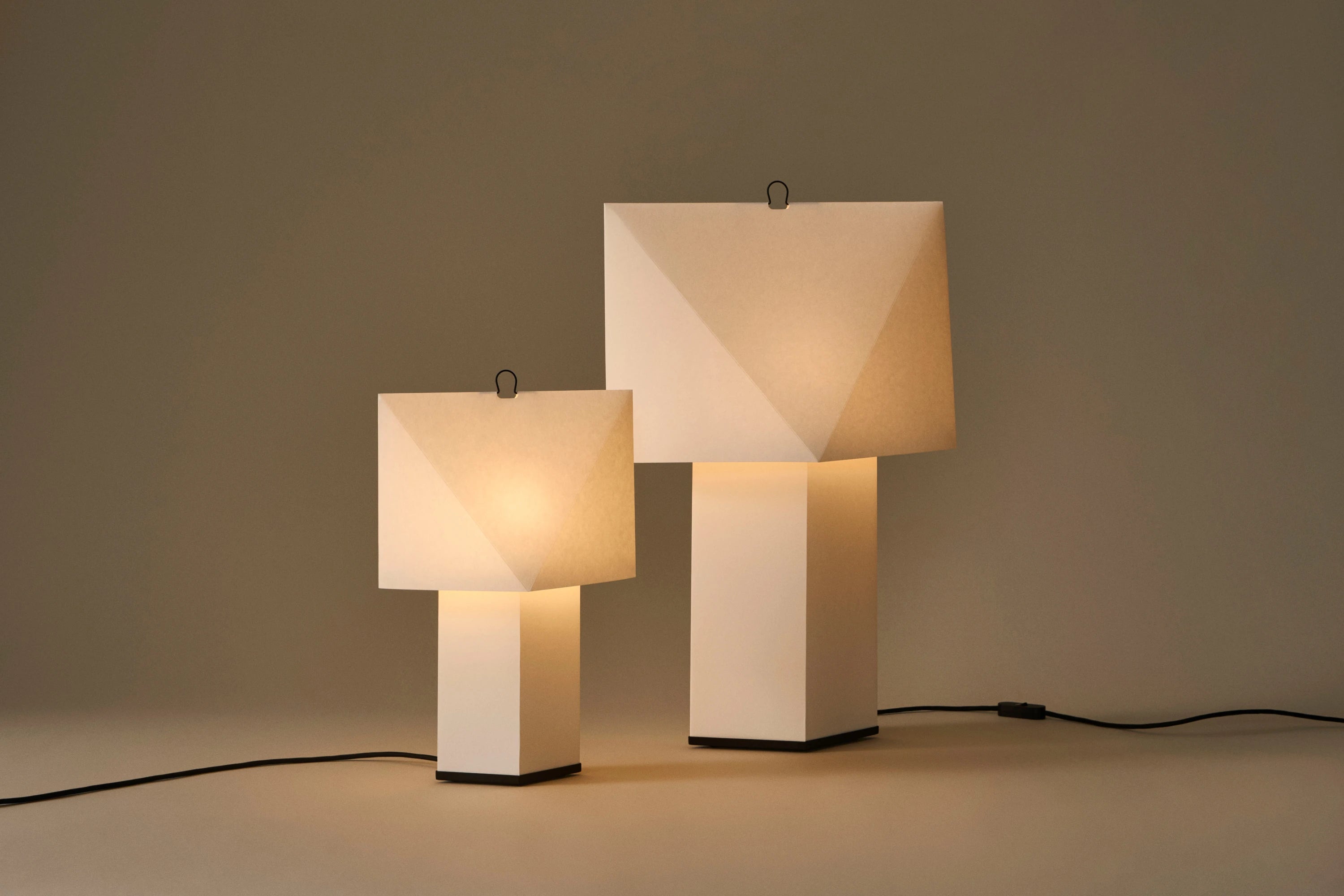 HAY Aplat Table Lamp (H44cm) in White - Lifestory