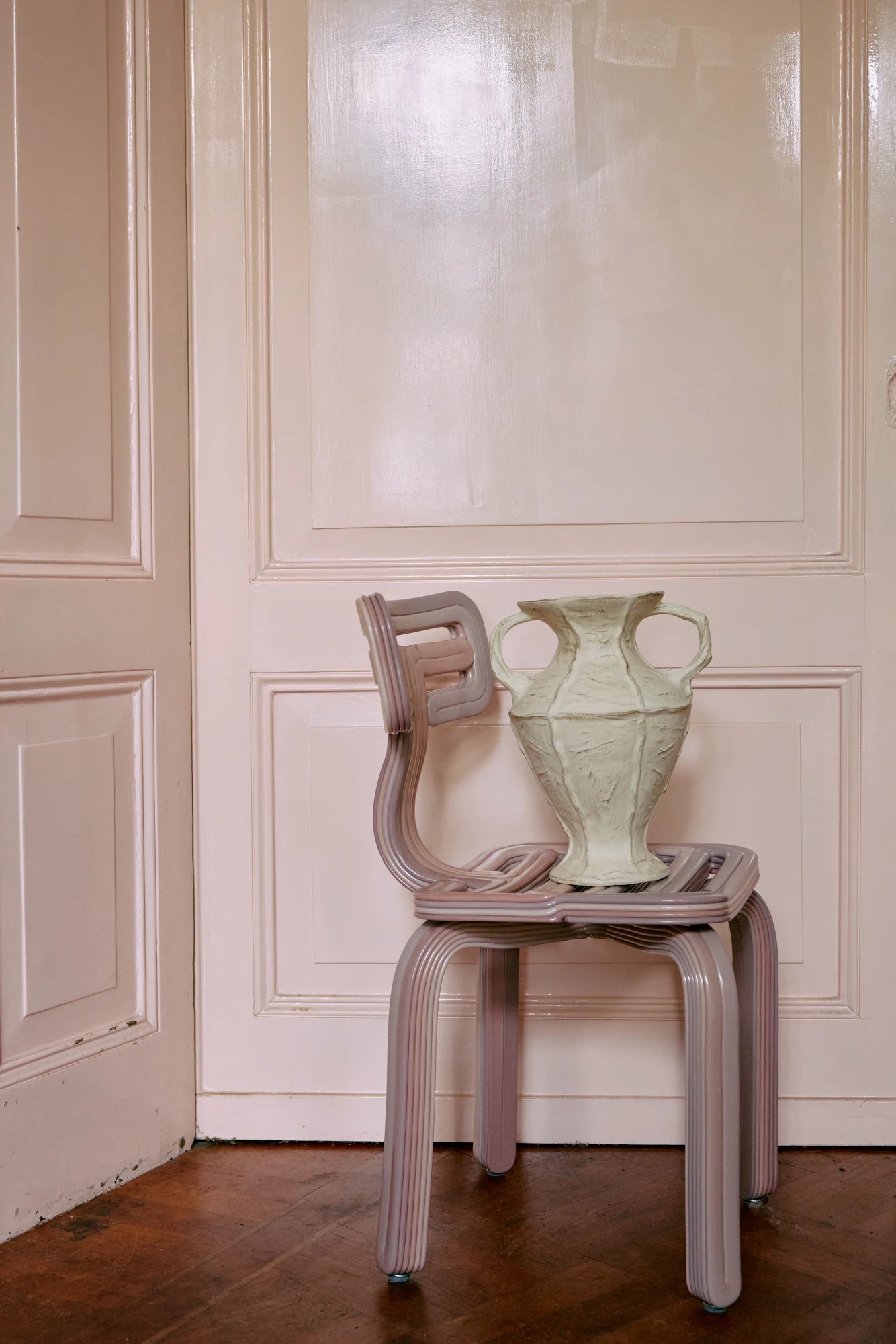 HKLIVING New Classics Large Stoneware Vase in Cream - Lifestory