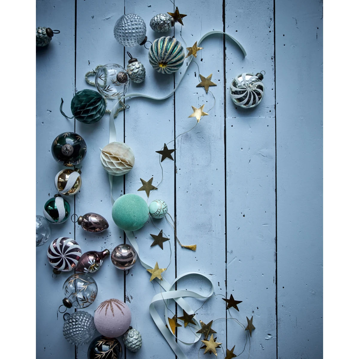House Doctor Antique Brass Star Garland (150cm) - Lifestory