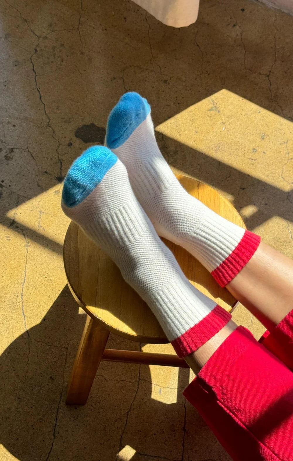 Le Bon Shoppe  Colour Block Girlfriend Socks (UK 4-8) in Red and Blue
