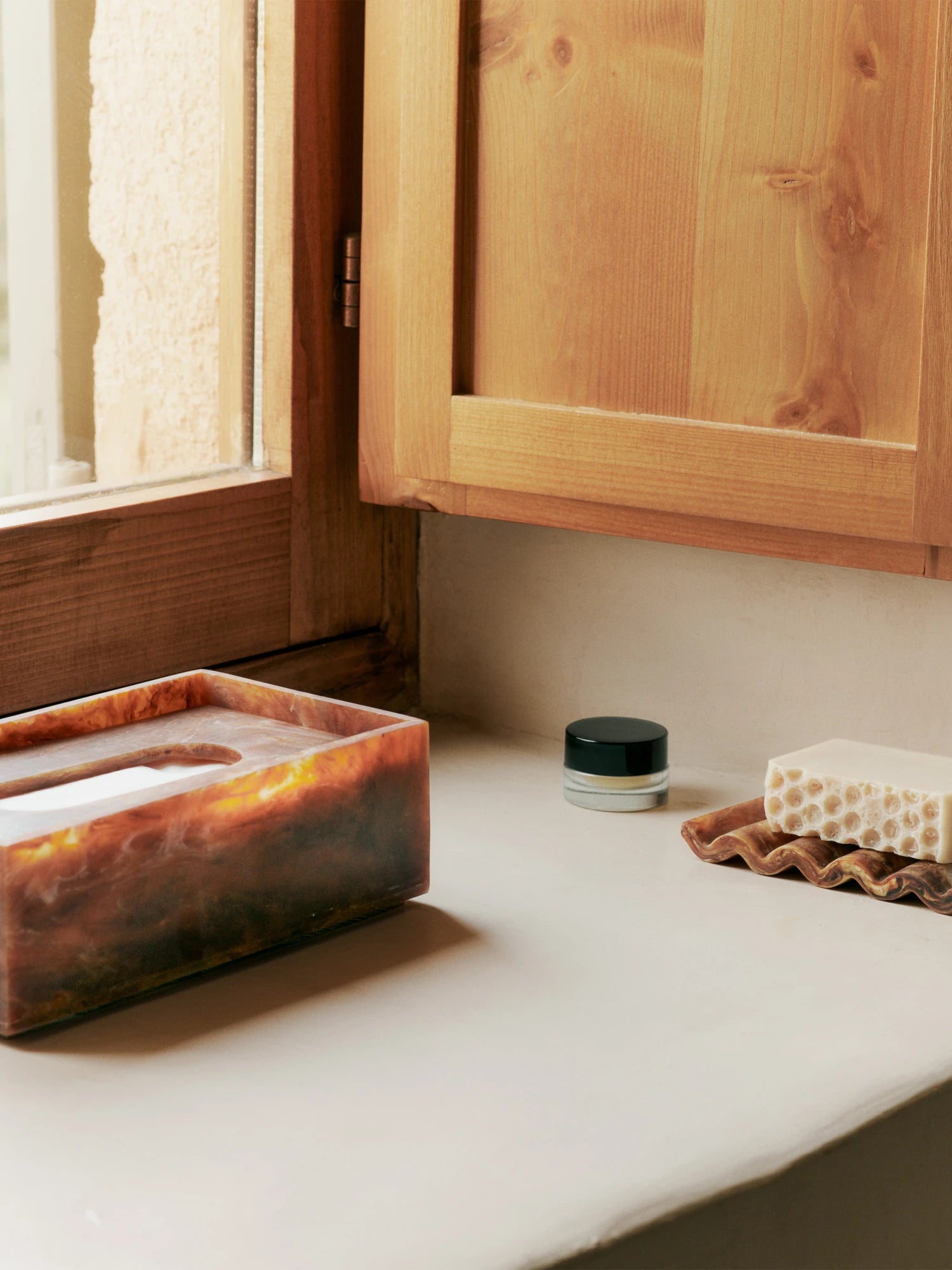 Ferm Living 'Mist' Soap Dish in Marbled Resin - Sugar Kelp | Lifestory
