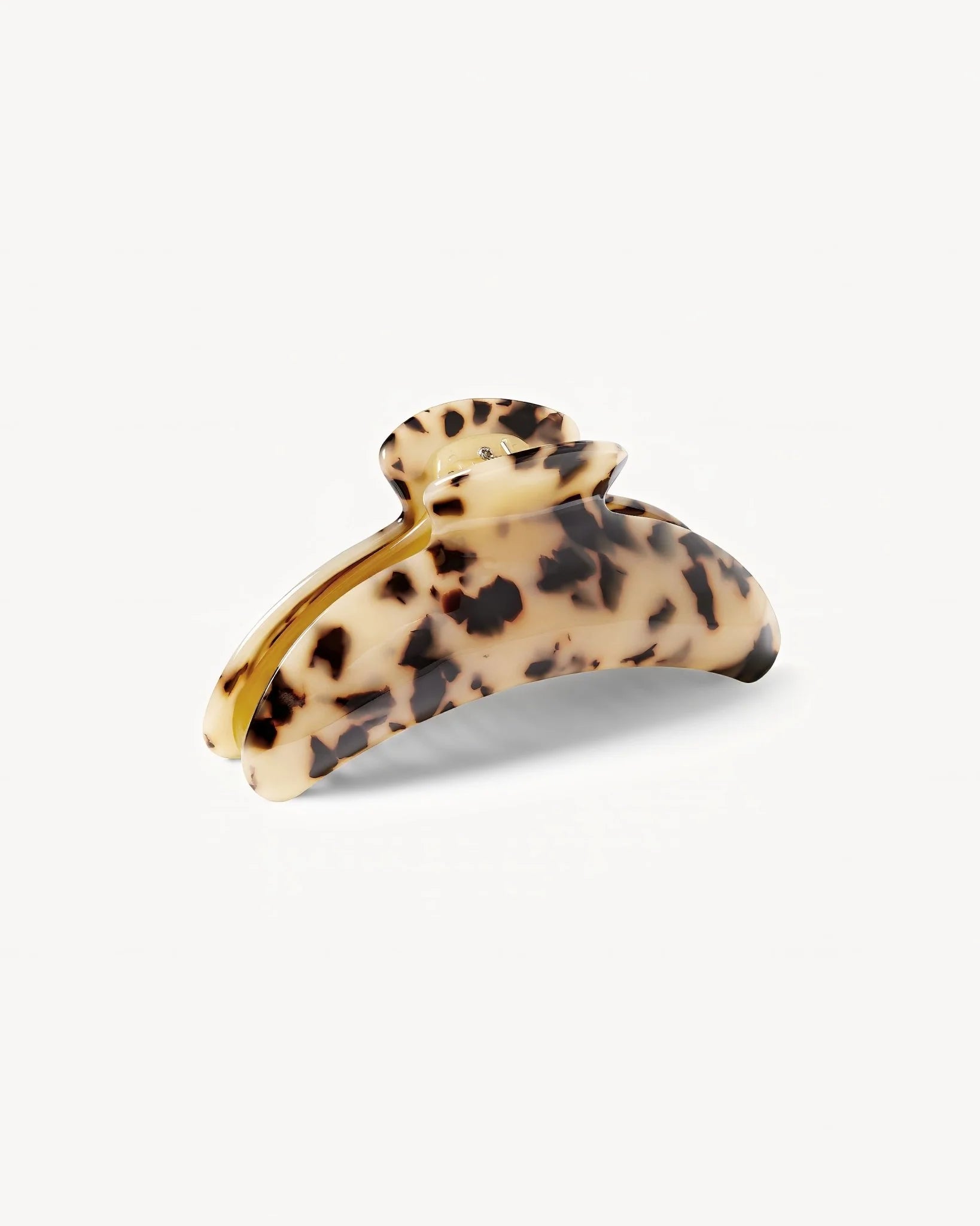 MACHETE Jumbo Heirloom Claw in Blonde Tortoise Acetate - Lifestory